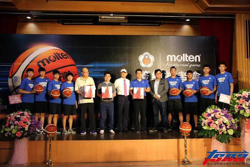 中華民國籃球協會和Molten正式簽約。（林志儒／攝）