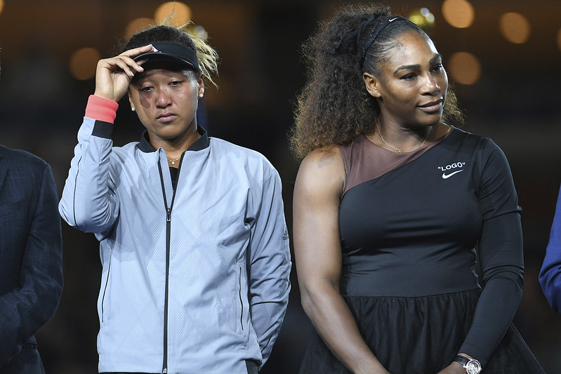 美網女單決賽判決引發風波，頒獎時觀眾的噓聲讓勝者大坂直美哭喪著臉。（達志影像資料照）