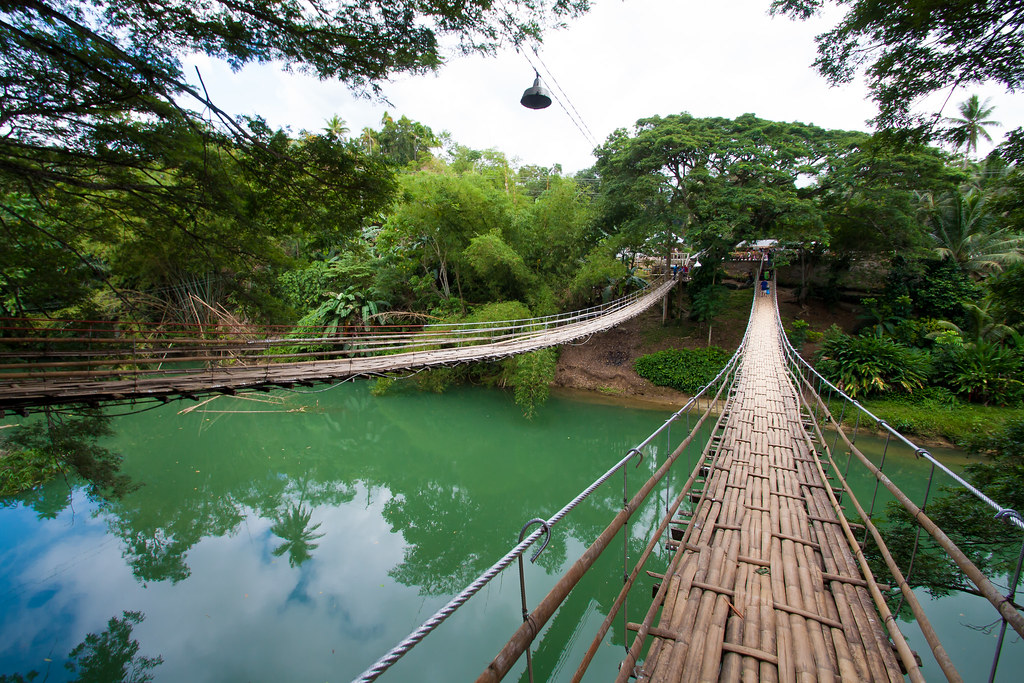 Bohol swinging bridge