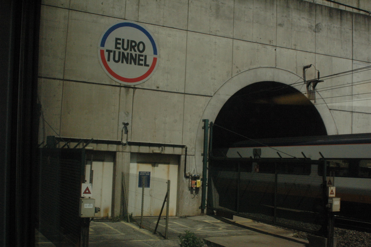 Tips and Advice for Driving Through the Channel Tunnel
