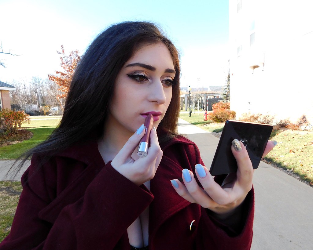 The Perfect Holiday Look + Tips For Making It Last & Taking It Off // eyeliner wings & pretty things