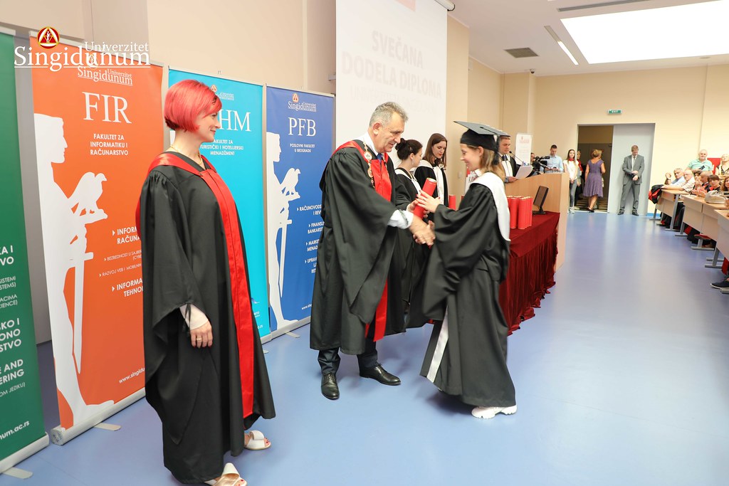 Amfiteatri - osnovne i master studije - junska dodela diploma 2019 - 144