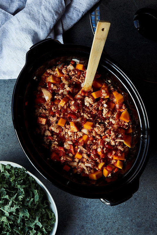 Crock-Pot Chicken Chili with Squash and Kale