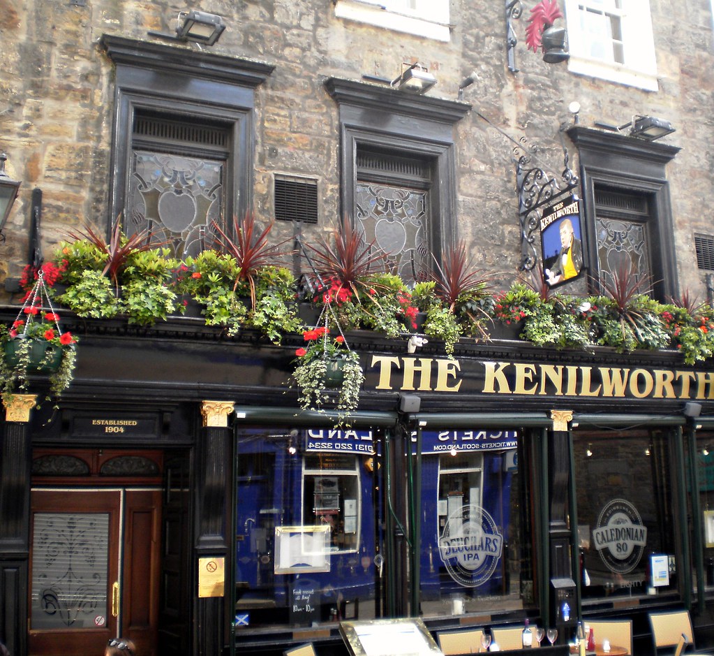 Rose Street, Edinburgh, Scotland | The Kenilworth Bar on Ros… | Flickr