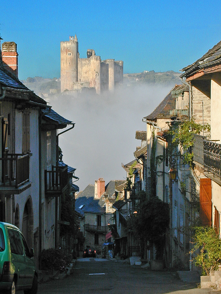 Najac Aveyron France | Morning mist between the village and … | Flickr