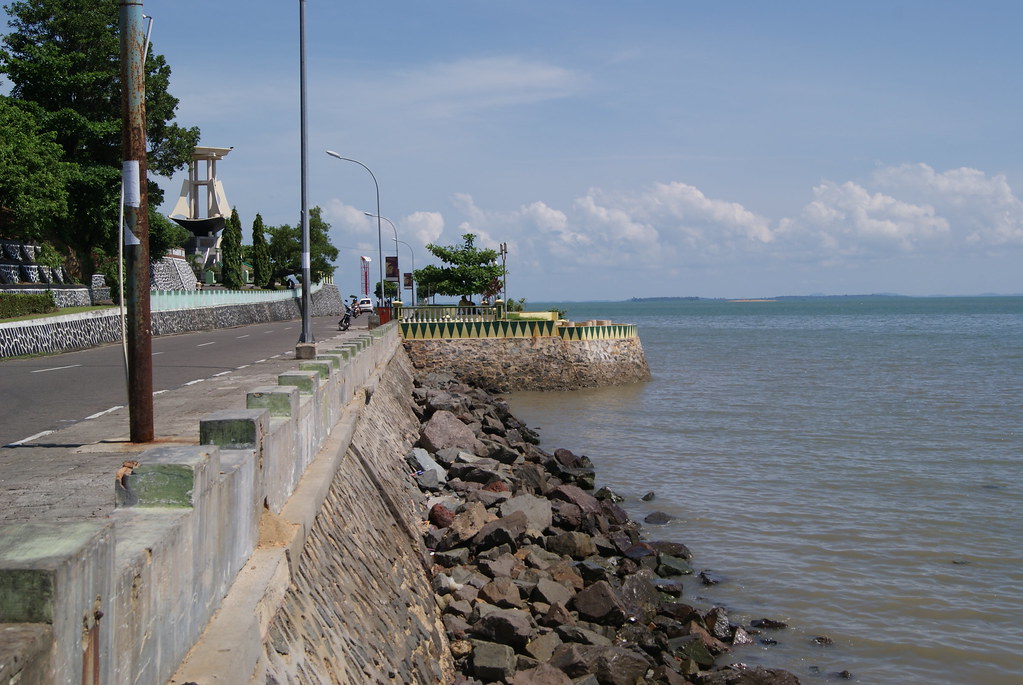  Tanjung Pinang Kepulauan Riau  on the edge of the sea 