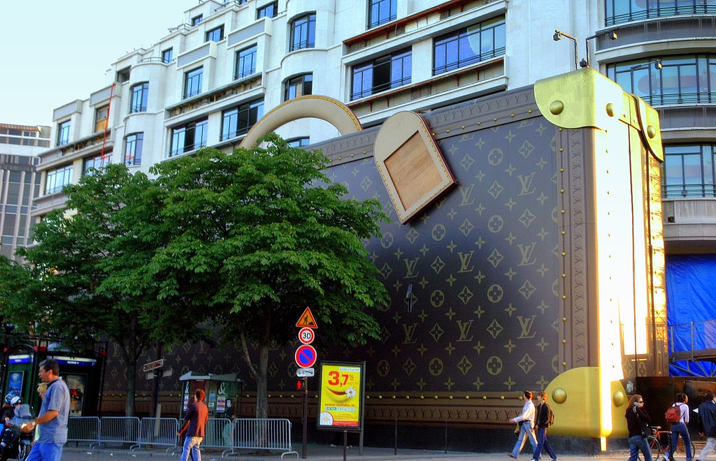 © The biggest Louis Vuitton case in the world! | Champs Elys… | Flickr