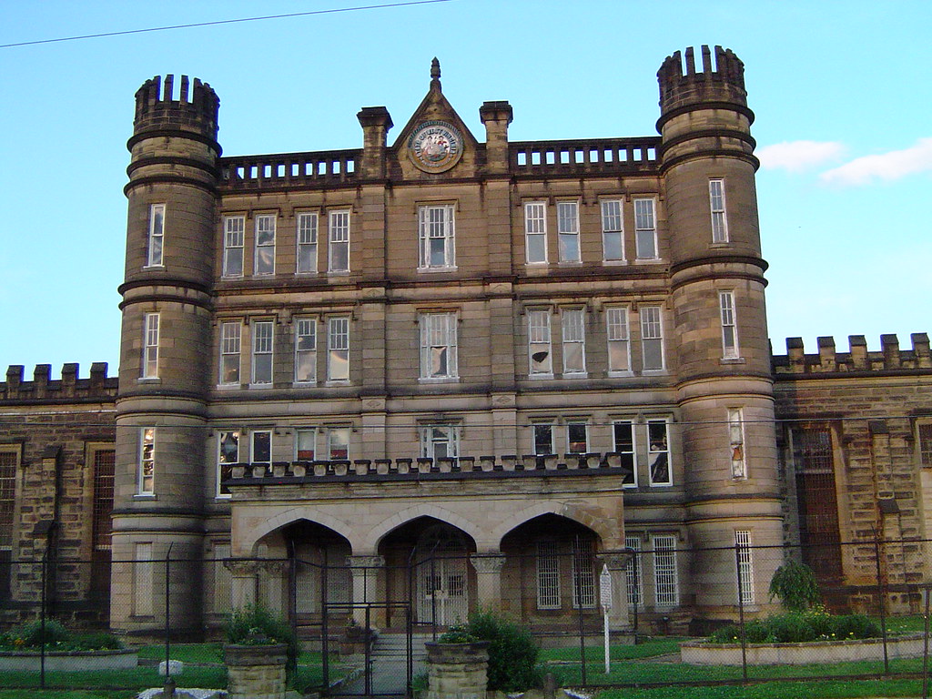 Moundsville Penitentiary Moundsville Penitentiary in Mound… Flickr