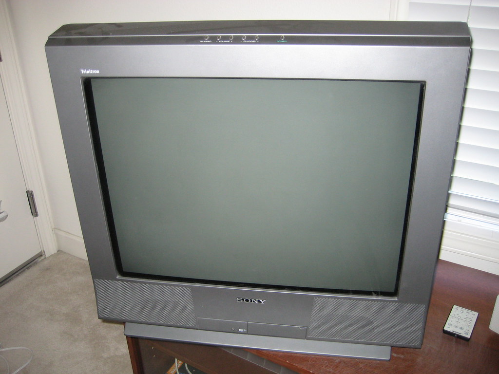 27" flat screen TV (sony trinitron wega) shahtanvi Flickr