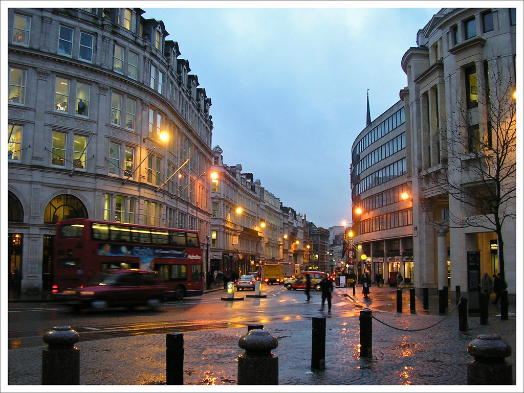 Rainy Day in London - What to Do in the City When it Rains