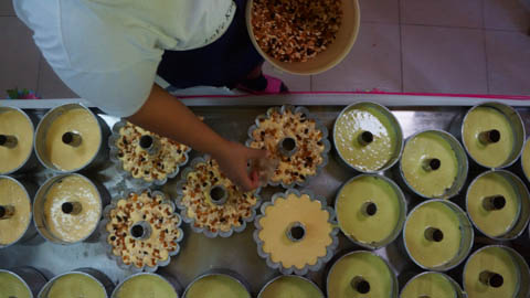 THE ORIGIN OF FAMOUS CAKE IN TRANG, THAILAND