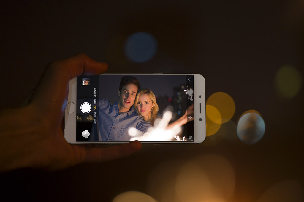 First Look: OPPO R9 The Selfie Expert Smart Phone - Alvinology