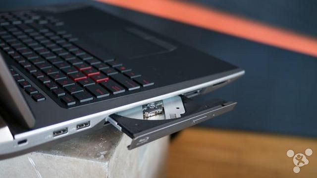 ASUS ROG G752 to start evaluation: heavy high end games