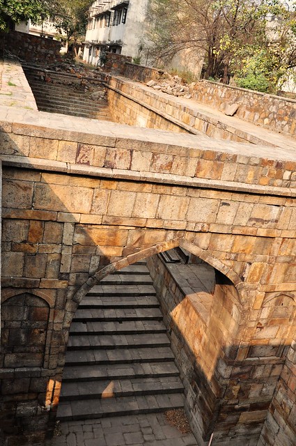 The second staircase that leads into the water tank giving this 'baoli' its distinct 'L' shape, is falling prey to time and disuse.