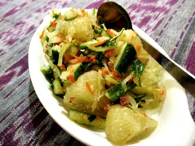 Payung Cafe pomelo salad