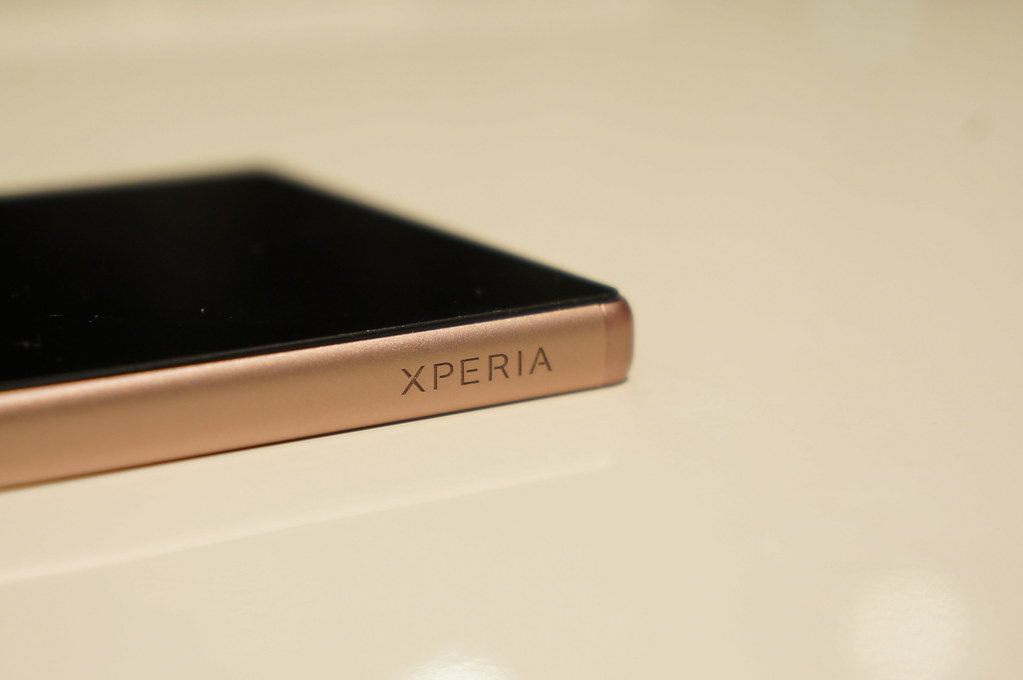 ドコモ、新色ピンクの「Xperia Z5 SO-01H」を2月5日発売。価格は実質39,528円から