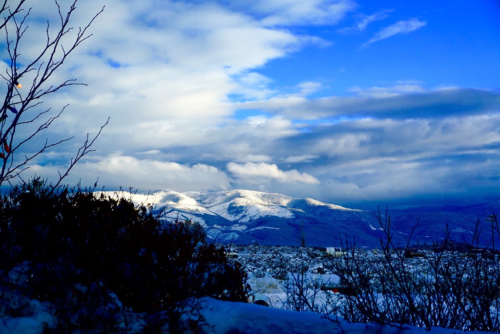 taos-in-winter-new-mexico-us-lochaven-flickr