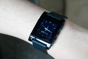 Chinese version of Pebble smart watches