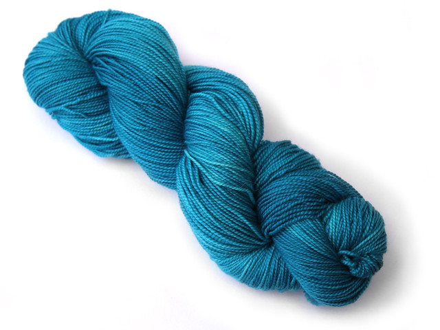 Favourite Sock – hand-dyed superwash merino 4 ply yarn ‘Azure’