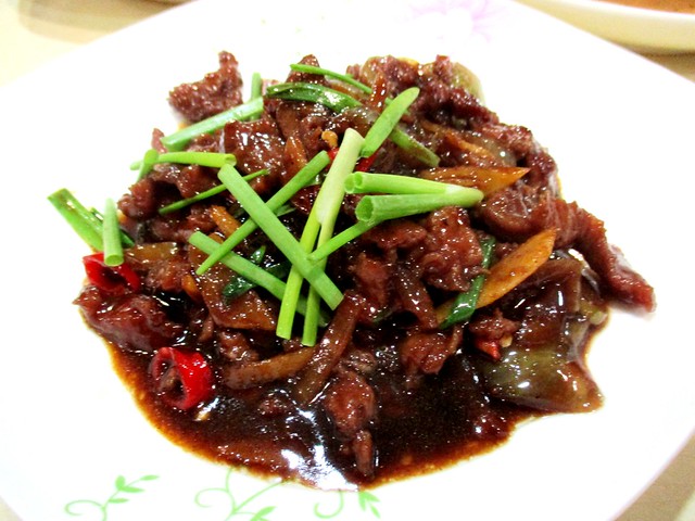 Fried beef with ginger 1