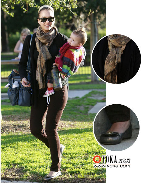 Captured-Jessica Alba modelling Cheats: scarf + shoes