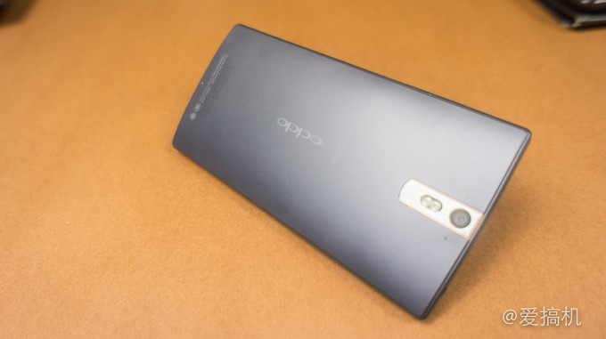 1080p display screen Black Edition OPPO Find 5 tours