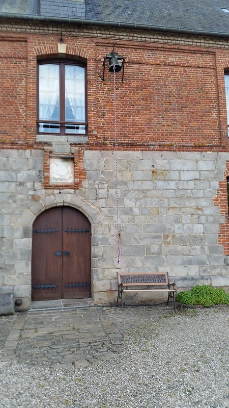 front door, manoir de Tessy