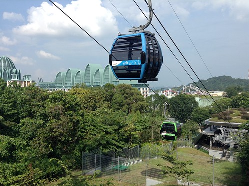 Sentosa cable cars
