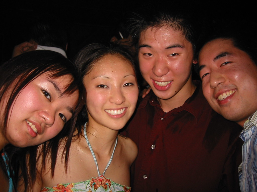 Making new friends, juniors in college back in the USA, while in Shanghai