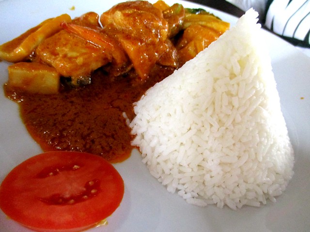 Cafe Ind seafood curry rice