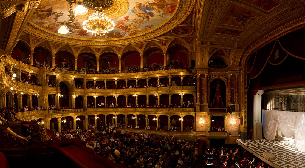 Hungarian State Opera House. Credit hijukal, flickr