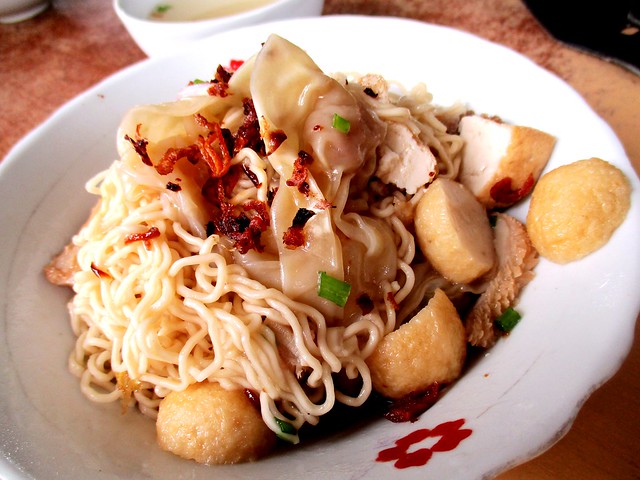 Kolo mee special