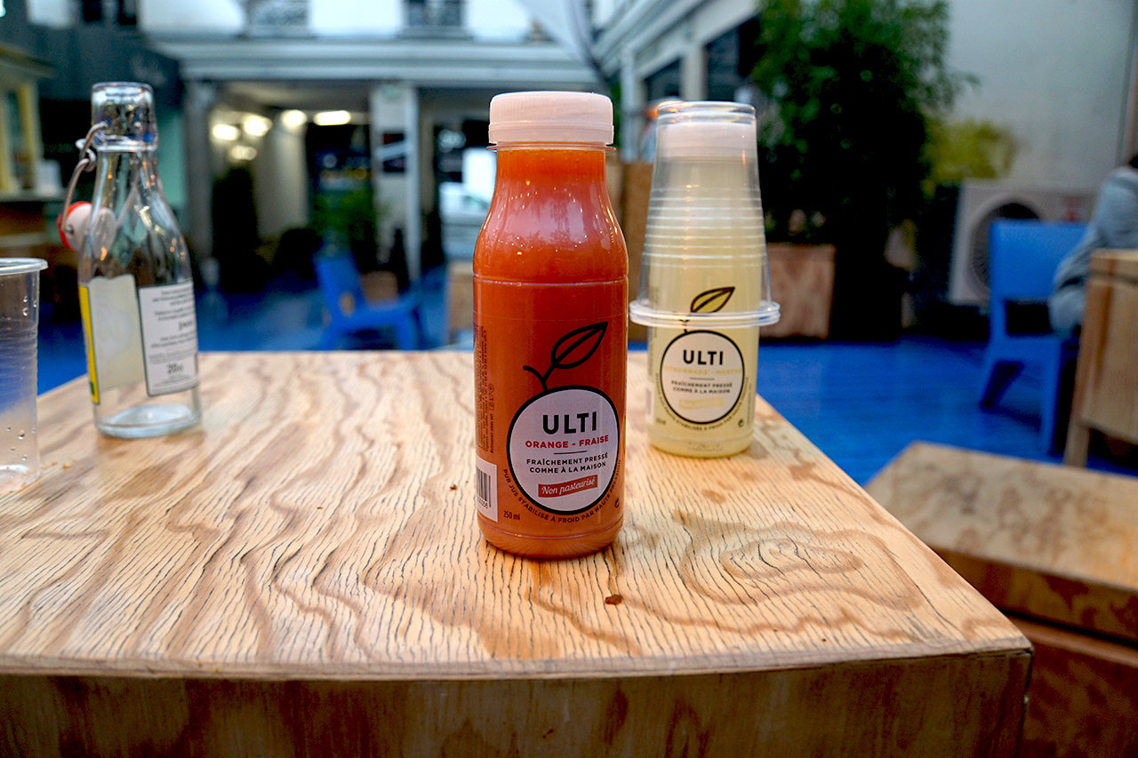 Juices from Yummy and Guilt Free in Paris - gluten free waffles Paris
