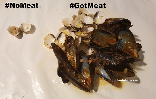 Crab in da Bag - Mussels/Clams got meat or no meat verdict. 