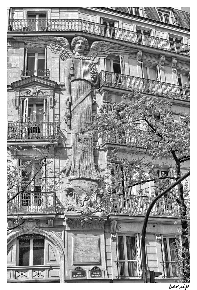 Architecture / Rues / Ambiance de ville / Paysages urbains - Page 33 26592296321_c4a85ca4a7_o