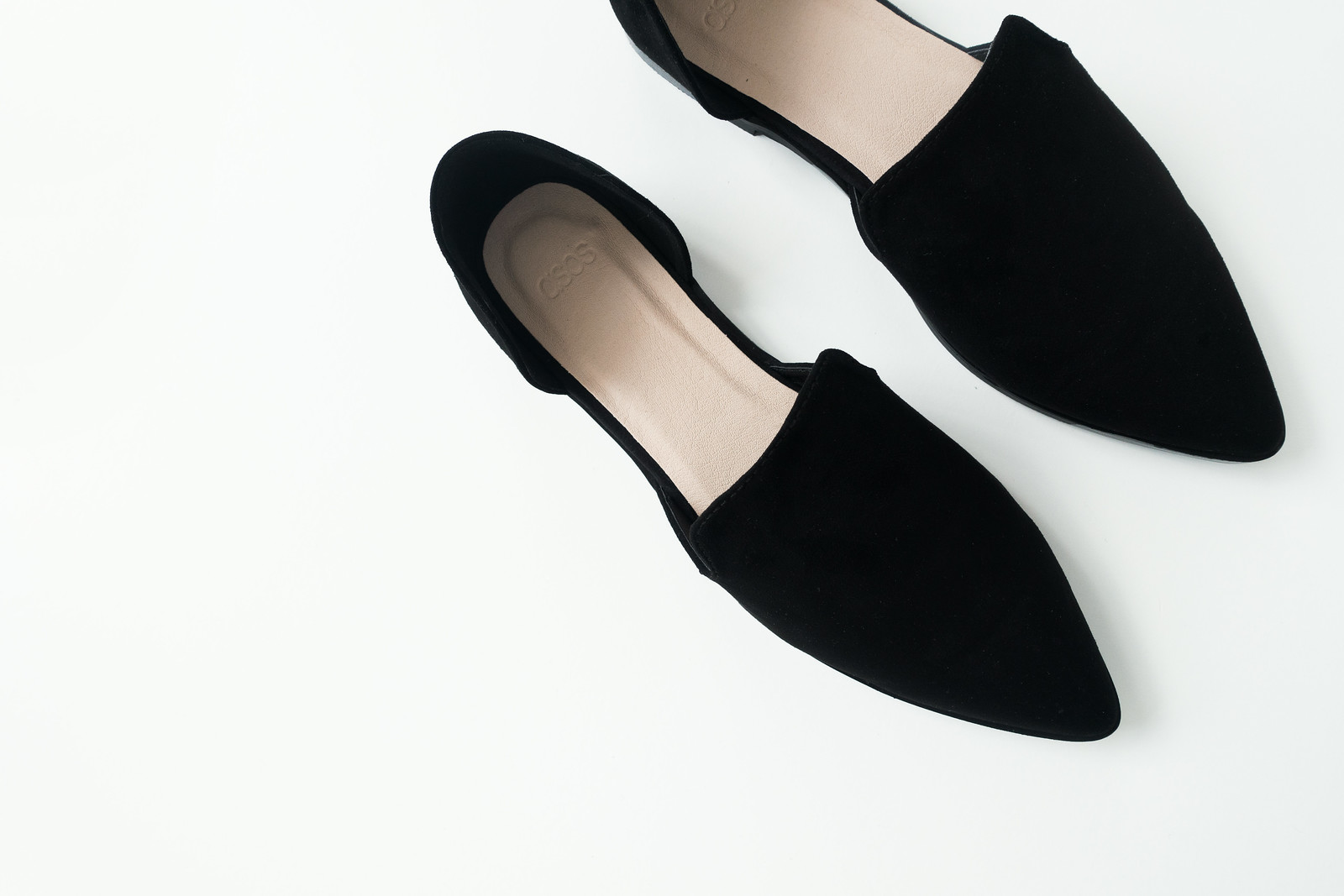Practical Shoes for a Minimal Wardrobe — A Considered Life