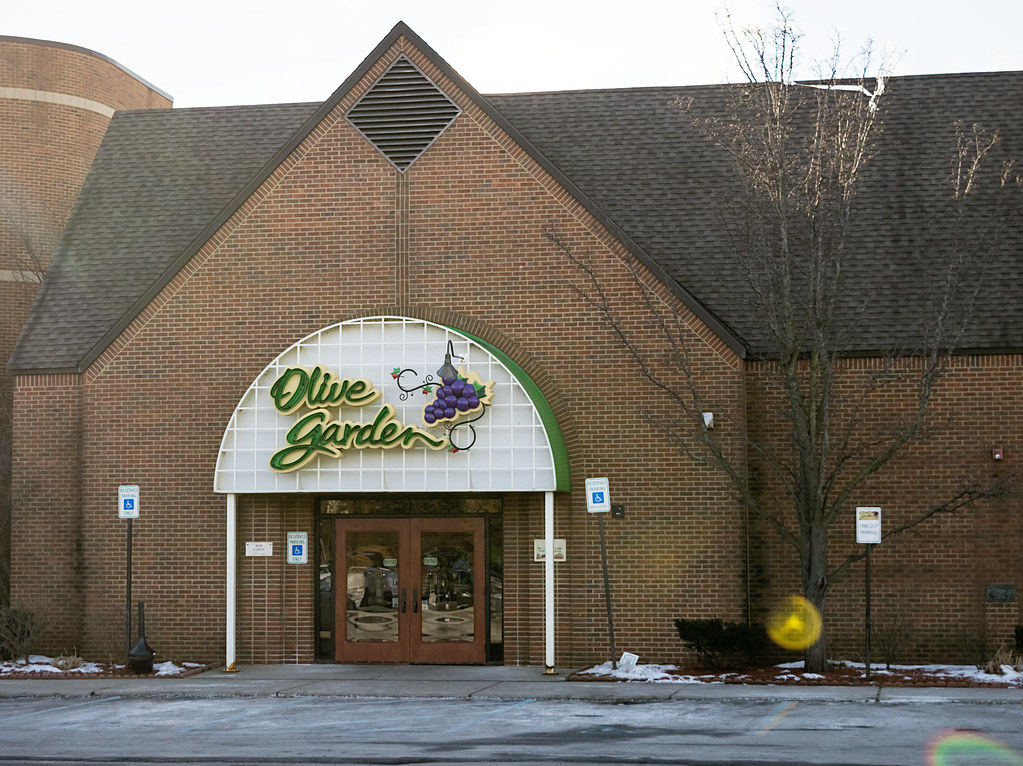 Unusual Olive Garden location... | I am unsure what this was… | Flickr