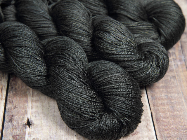 Brilliance 4 Ply  – British Bluefaced Leicester wool and silk hand-dyed yarn 100g – ‘Graphite’