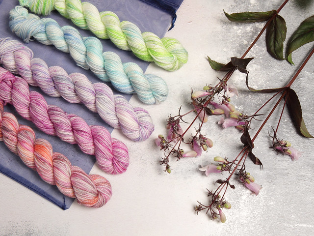 Sock mini skeins hand-dyed gradient pack/fade kit superwash merino blend yarn 100g – ‘Pastel Pop’