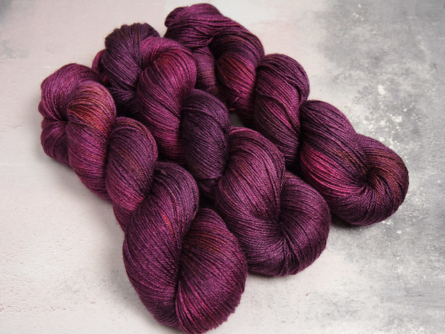 Brilliance 4 Ply  – British Bluefaced Leicester wool/silk hand-dyed yarn 100g – ‘Dancing in the Dark’