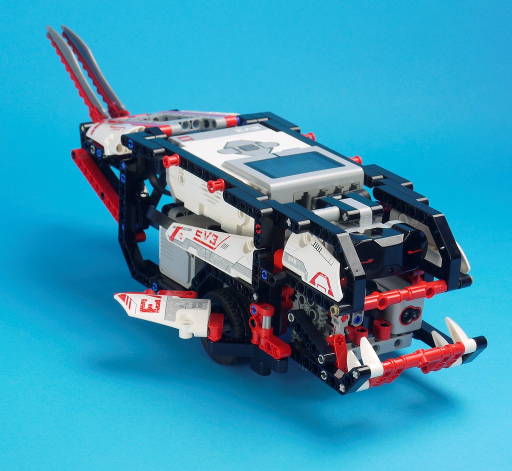metan Geografi købmand Building Smart LEGO MINDSTORMS EV3 Robots | Brickset: LEGO set guide and  database