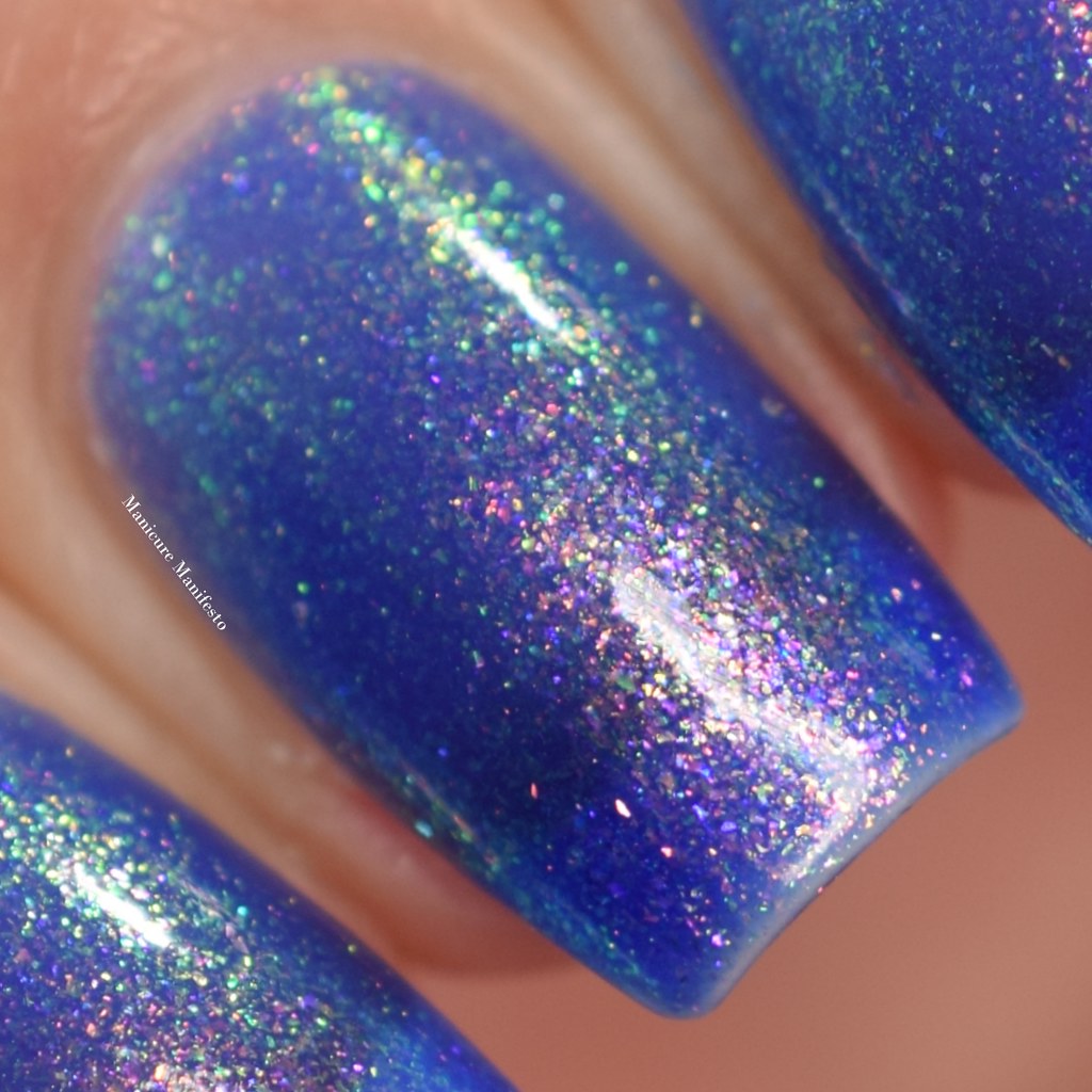 Bees Knees Lacquer House On Haunted Chill swatch