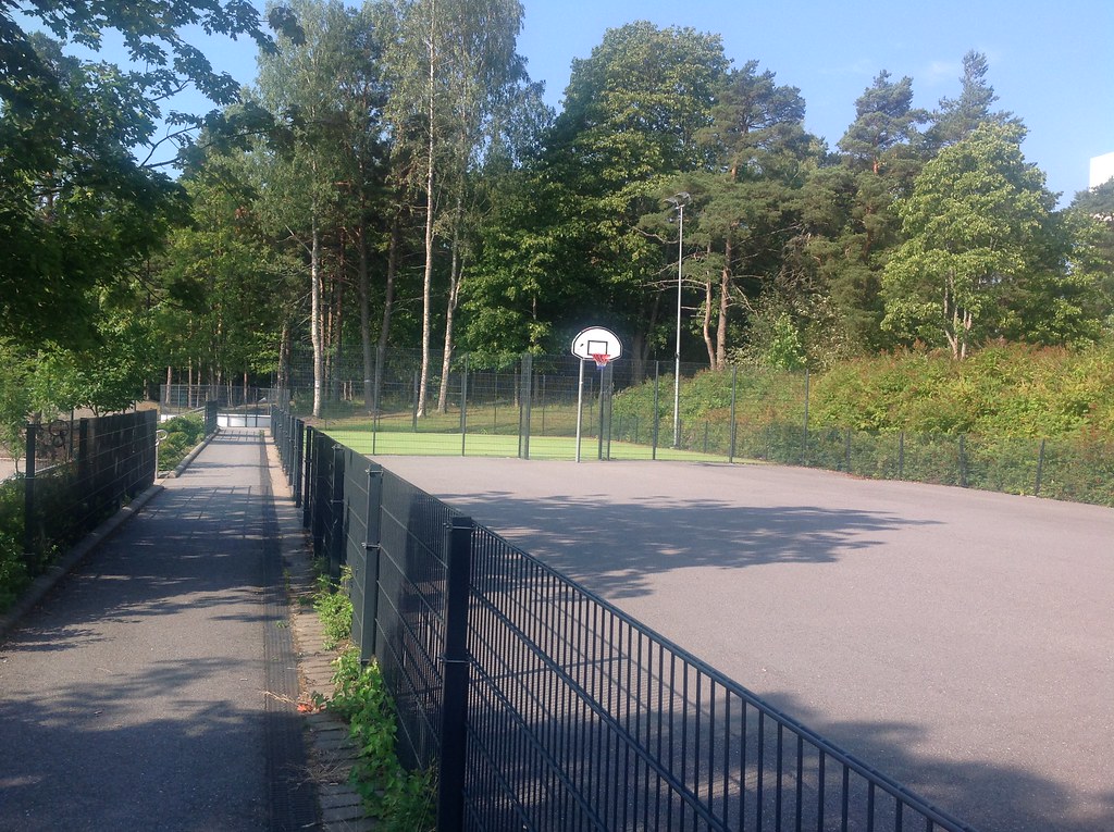 Picture of service point: Meritorin koulu / Lähiliikuntapaikka