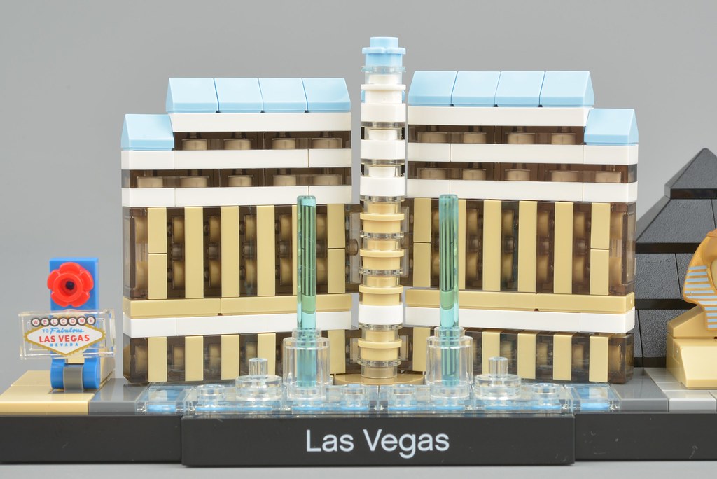Set Review - #21047-1 - Las Vegas - Architecture Skylines — Bricks for  Bricks