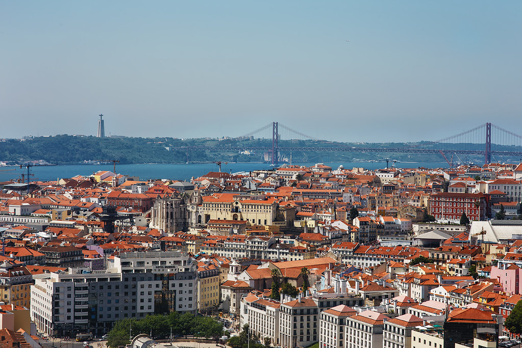 Смотровые площадки Лиссабона: Вид с Miradouro da Senhora do Monte