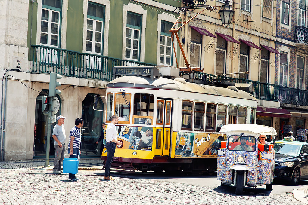 Туристические аттракции Лиссабона, Португалия: исторический маршрут 28 трамвая