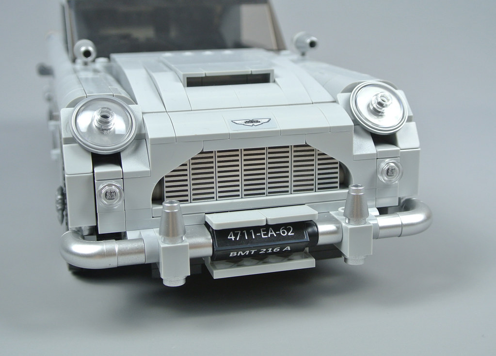TOP SECRET: LEGO 10262 James Bond Aston Martin DB5 [Review] - The