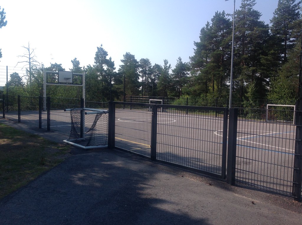 Picture of service point: Mainingin koulu / Lähiliikuntapaikka