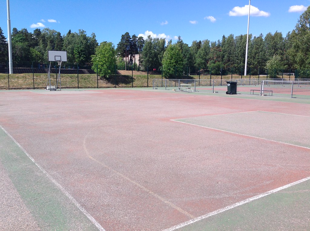 Picture of service point: Otaniemen urheilupuisto / Koripallokenttä