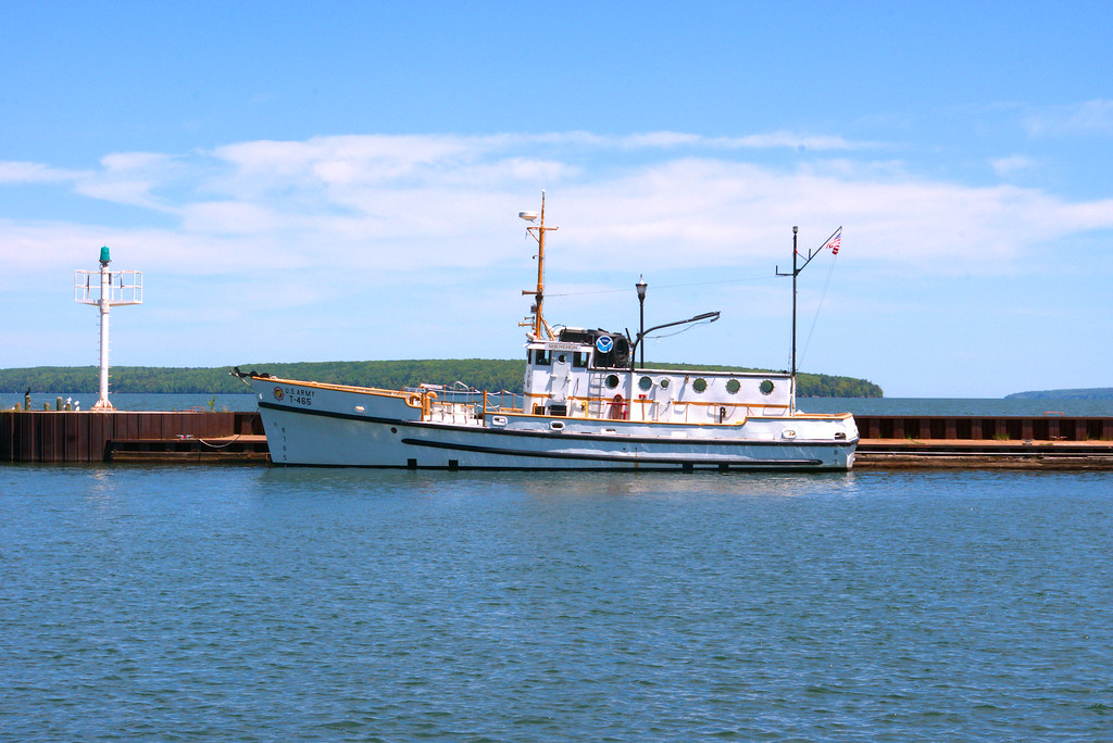 NOAA Research Vessel Shenehon, Bayfield, Wisconsin, June 5, 2018. Photo shared as public domain on Pixabay and Flickr as “Research Vessel Shenehon.”